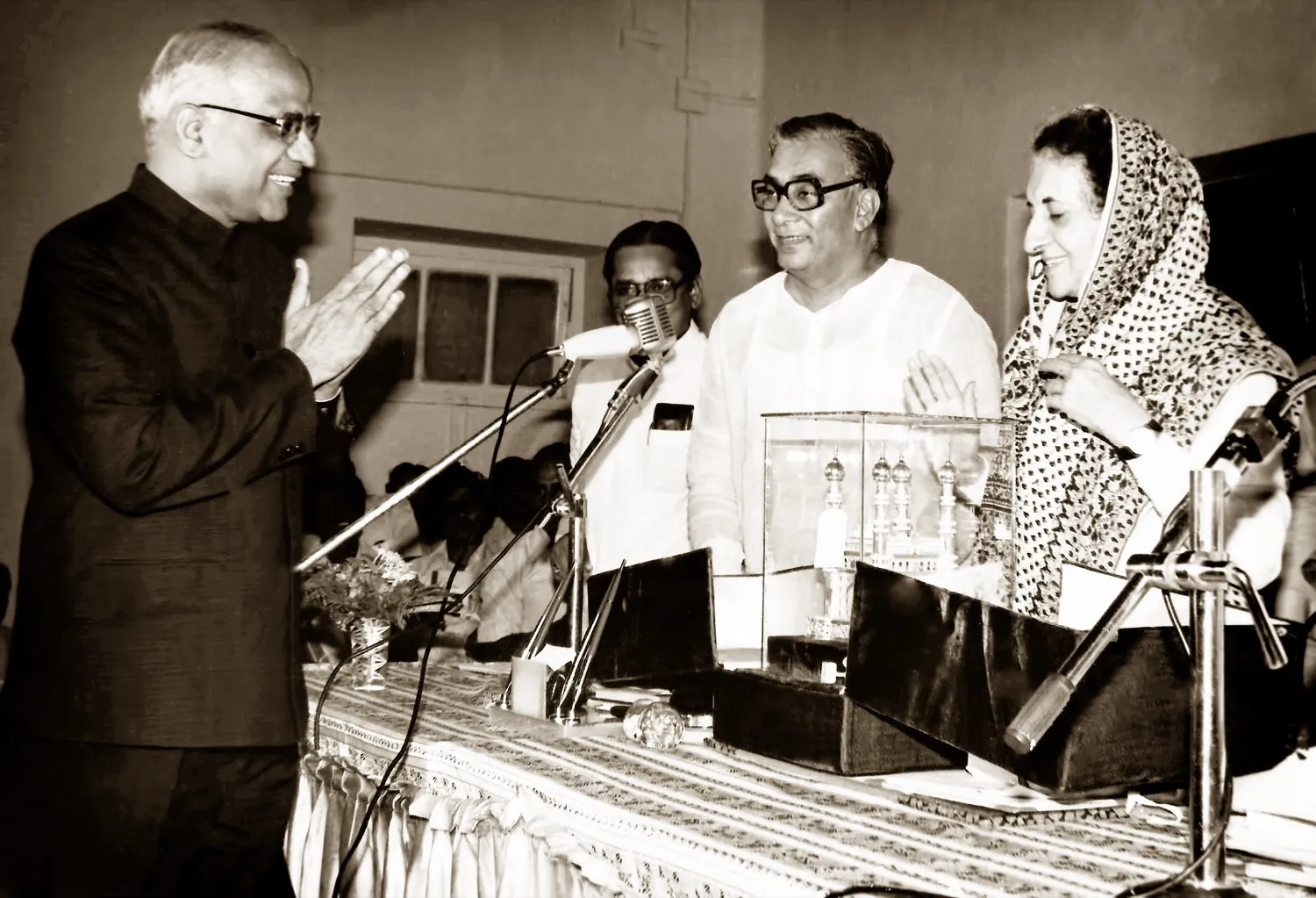 Dr. P. Siva Reddy honoured by Prime Minister Indira Gandhi on completing one lakh cataract operations, 1982